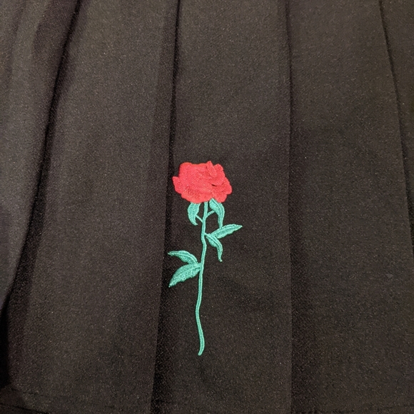 ✨ Vintage Skater Skirt ✨ - Picture 3 of 6